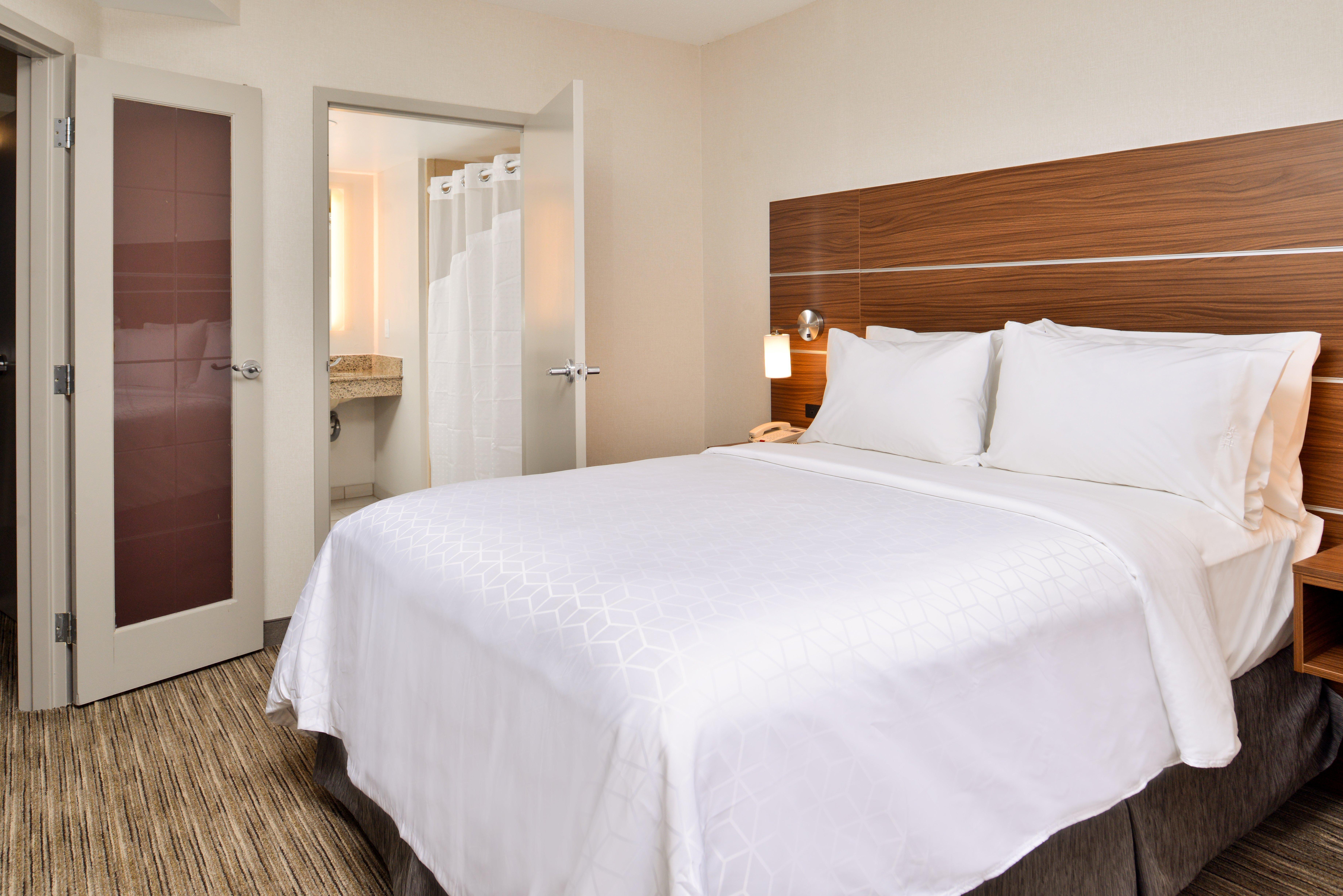 Holiday Inn Express & Suites Buffalo Downtown By Ihg Exterior photo