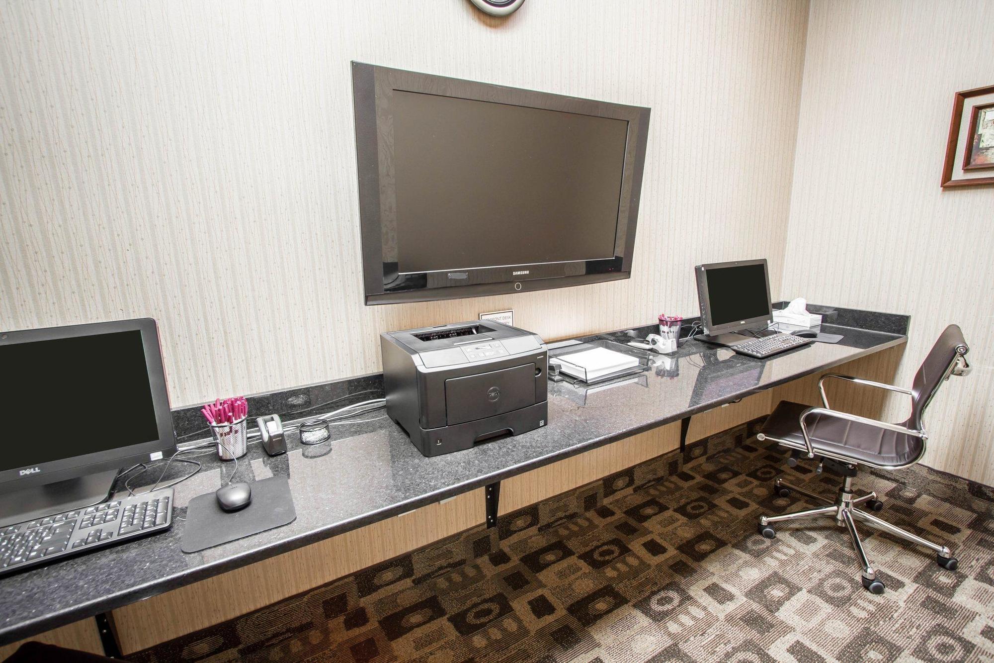 Holiday Inn Express & Suites Buffalo Downtown By Ihg Exterior photo