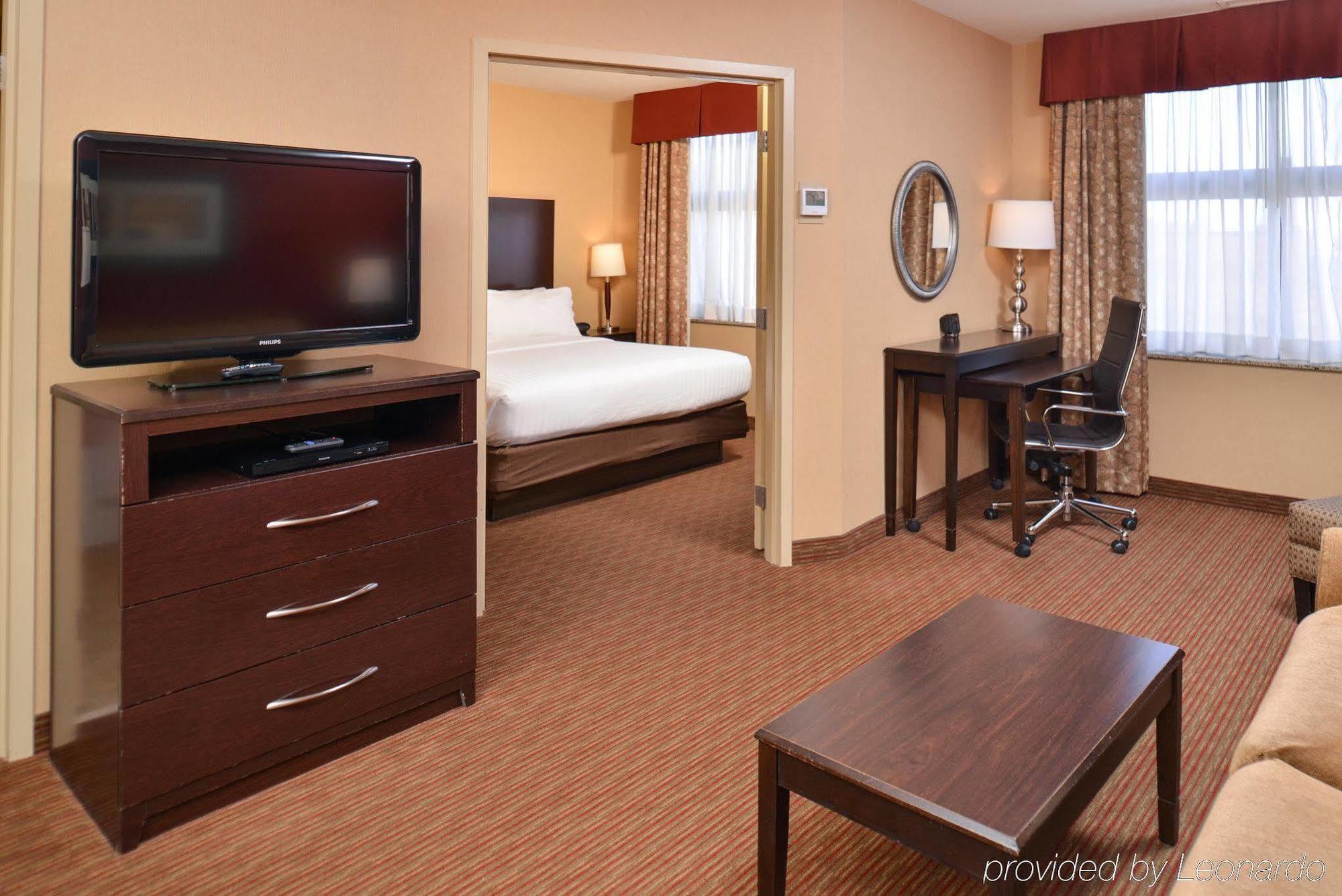 Holiday Inn Express & Suites Buffalo Downtown By Ihg Exterior photo