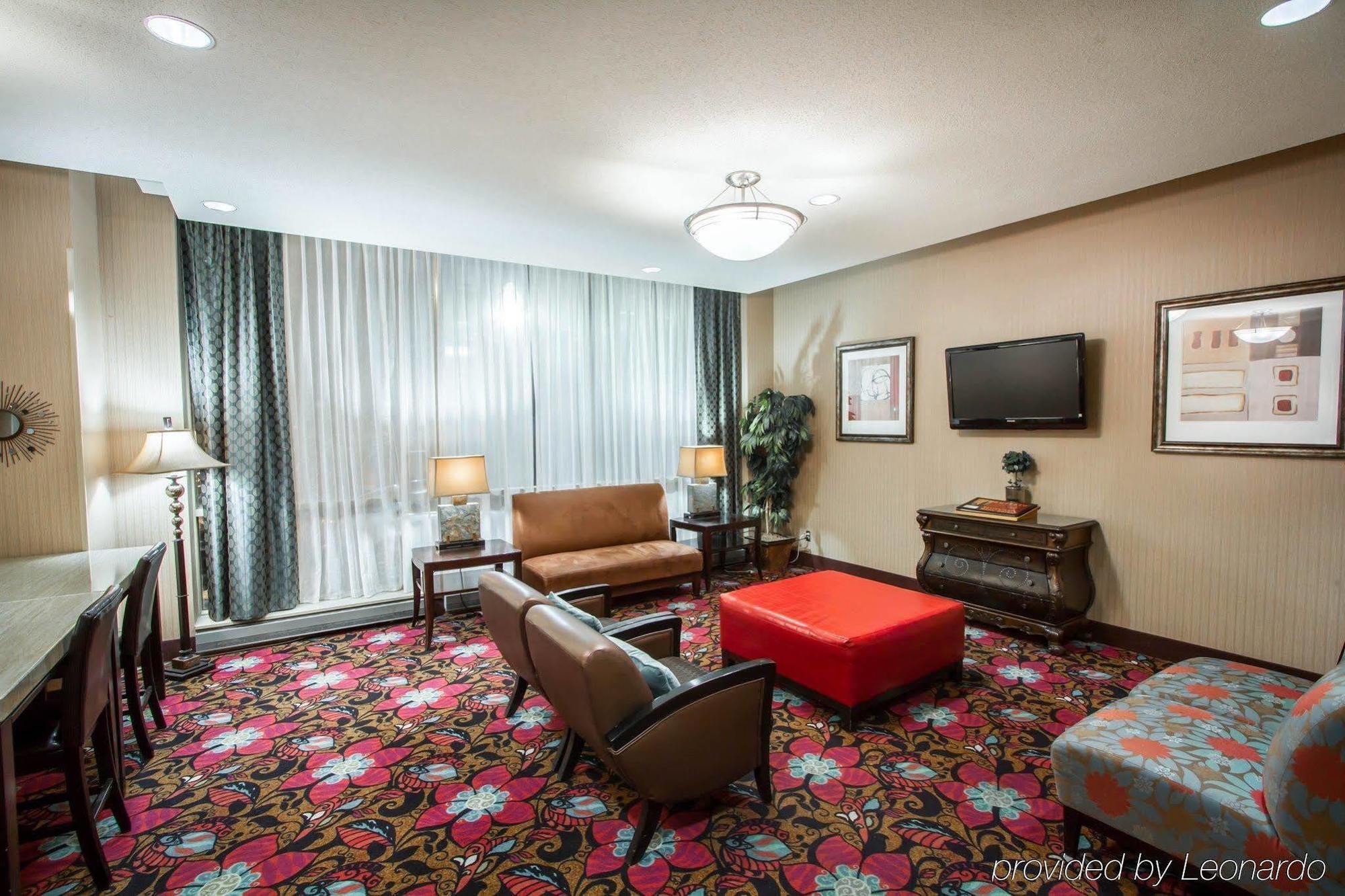 Holiday Inn Express & Suites Buffalo Downtown By Ihg Exterior photo