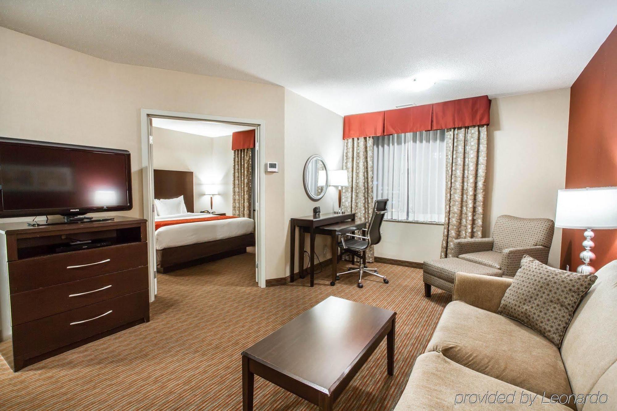 Holiday Inn Express & Suites Buffalo Downtown By Ihg Exterior photo