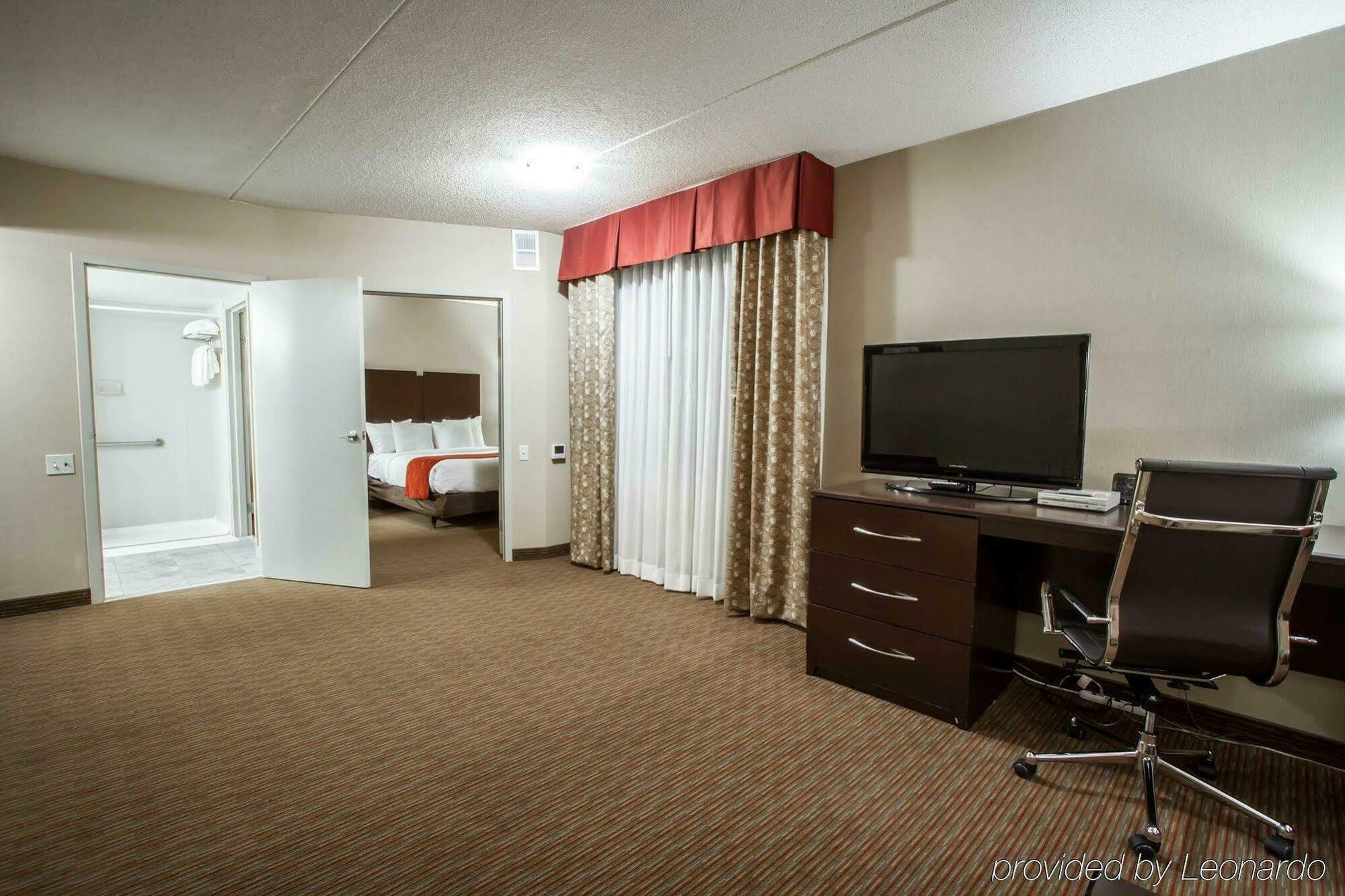 Holiday Inn Express & Suites Buffalo Downtown By Ihg Exterior photo